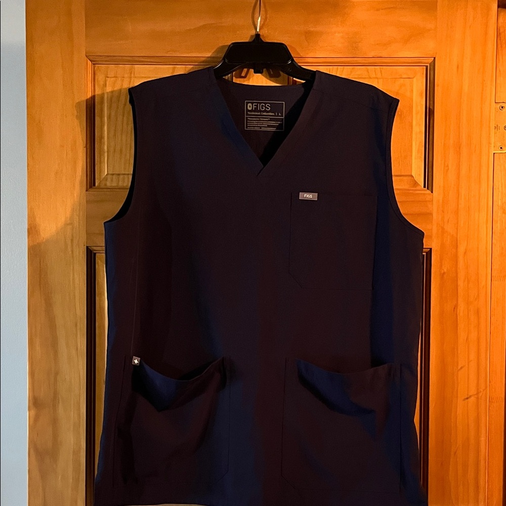 FIGS Women's Navy V-Neck Scrub Top Vest
